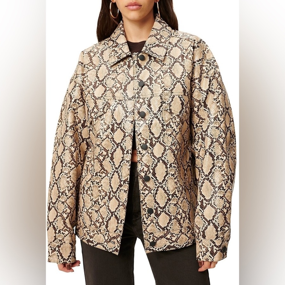 GOOD AMERICAN Oversized Faux Python Trucker Jacket - Picture 5 of 8